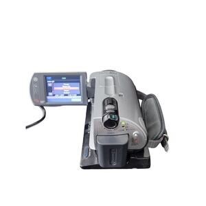 READ Sony Handycam DCR-DVD92 Mini DVD Camcorder | Docking Station | 1GB CF Card